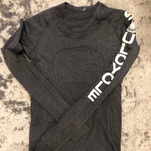 lululemon SoulCycle Gray Long-sleeve Pull Over